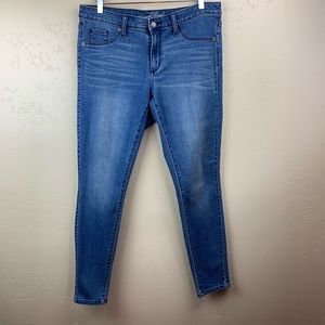 Universal Thread Midrise Jegging size 12/31R